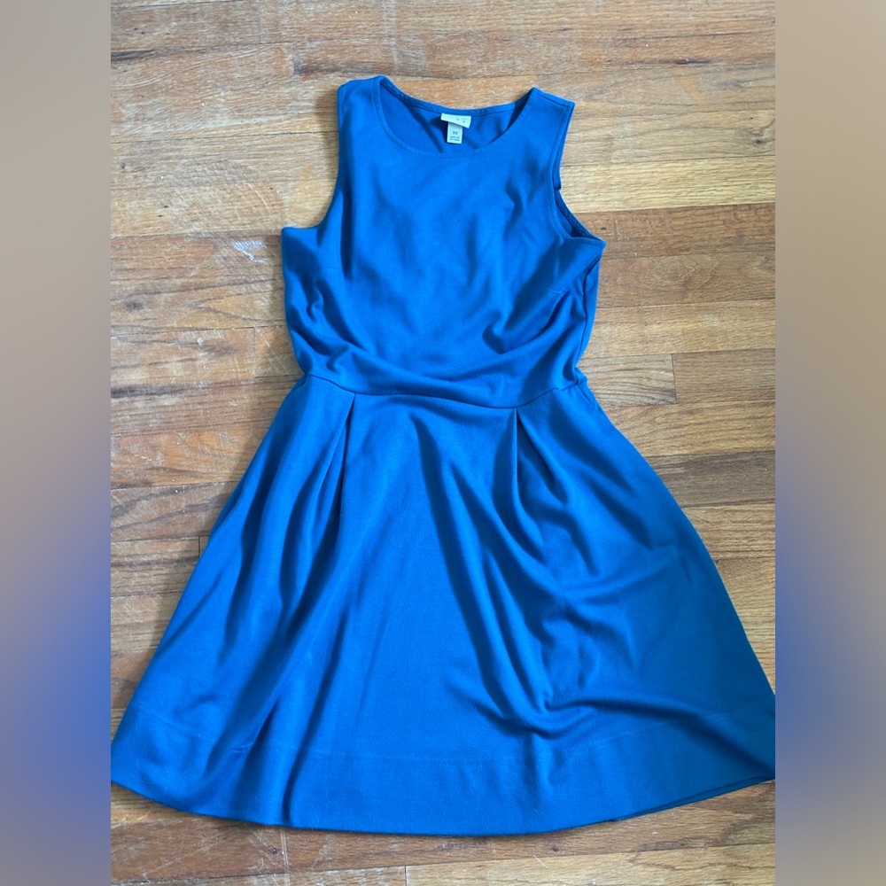 sleeveless dress with pockets! xs!